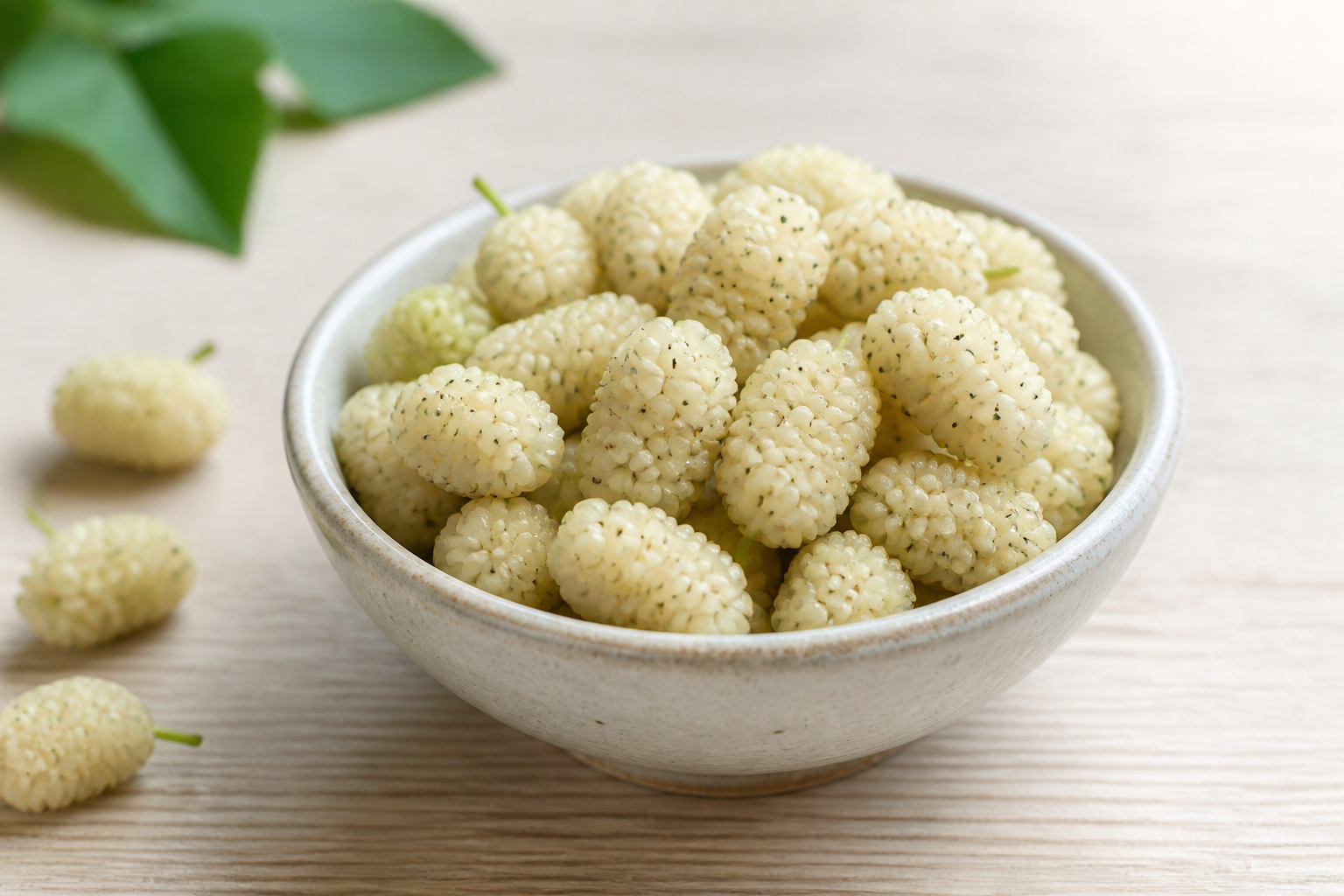 White Mulberries in a bowl